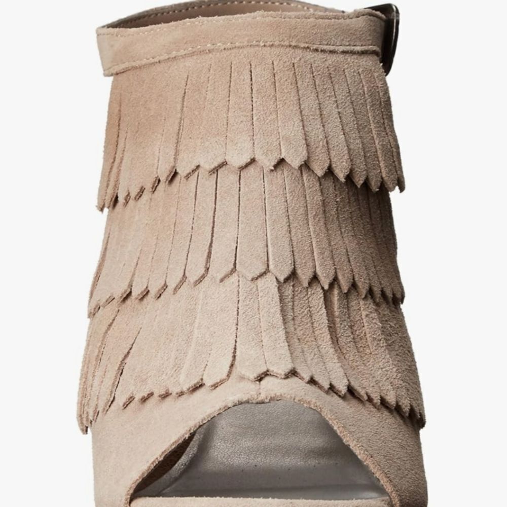 NIB Very Volatile Notion Wedge Sandal - Picture 5 of 16